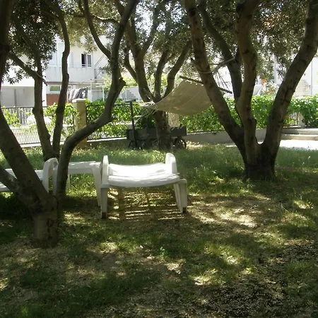 アパート Kuca Za Odmor Batinic スプリト