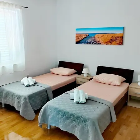 Kuca Za Odmor Batinic Lejlighed Split
